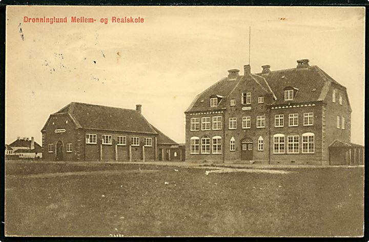 Dronninglund Mellem- og Realskole. Stenders no. 43965. Frankeret med 15 øre Chr. X og Julemærke 1921 annulleret brotype IIIb Dronninglund d. 22.12.1921 til Ullerslev.
