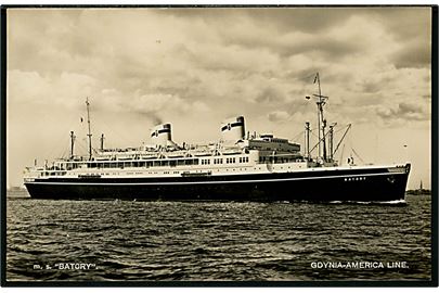 Batory, M/S, Gdynia-Amerika Linie på rute København-Halifax-New York.