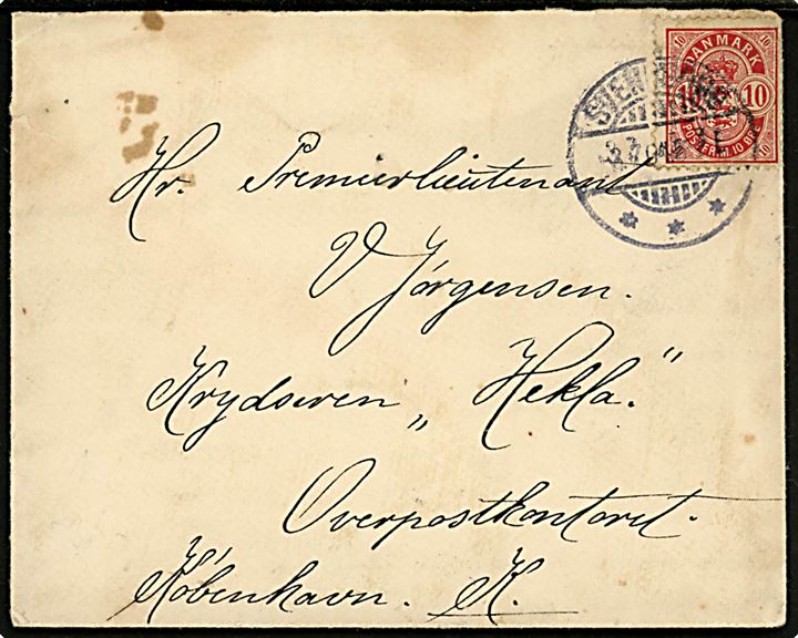 10 øre Våben på brev fra Svendborg d. 3.7.1904 til premierlieutnant ombord på krydseren Hekla, Overpostkontoret, København K. Krydseren var i denne periode stationsskib ved Island og Færøerne.