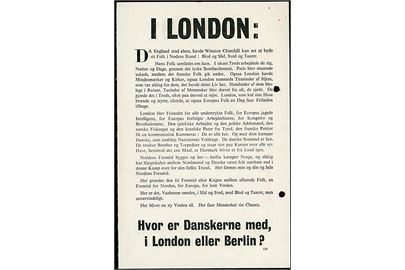 Hvor er Danskerne med, i London eller Berlin?. Flyveblad nedkastet over Danmark af RAF i perioden 26.12.1941-08.01.1942. Formular 829. To arkivhuller.