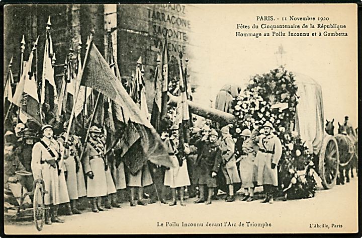 Paris. Poilu foran triumfbuen. Fejringen af ​​republikkens 50-års jubilæum med hyldest til de ukendte.