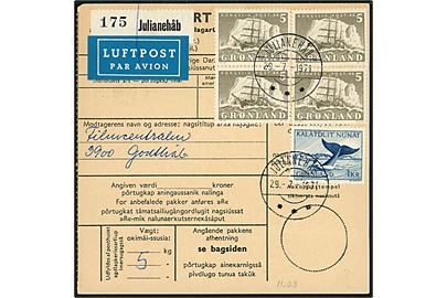 1 kr. Grønlandshval og 5 kr. Ishavsskib (4) på adressekort for luftpostpakke fra Julianehåb d. 29.7.1974 til Godthåb.