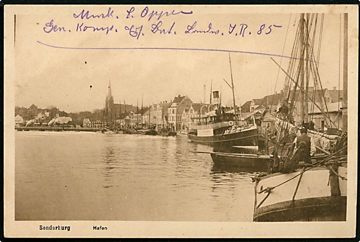 Ufrankeret feltpostkort (havneparti fra Sonderburg) stemplet Sonderburg d. 25.8.1917 til Daubringen, Hessen. Ovalt censurstempel: Geprüft Sonderburg (dato) Gen. Komp. Ers. Batl. Ldw. Jnf. Reg. 85.