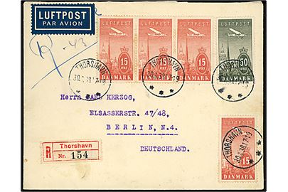 15 øre (4) og 50 øre Luftpost på 110 øre 2. vægtklasse anbefalet luftpostbrev fra Thorshavn d. 30.3.1938 til Berlin, Tyskland. Ank.stemplet i Berlin d. 3.4.1938.