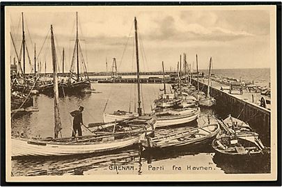 Grenaa, havneparti med fiskefartøjer. Stenders no. 3806.