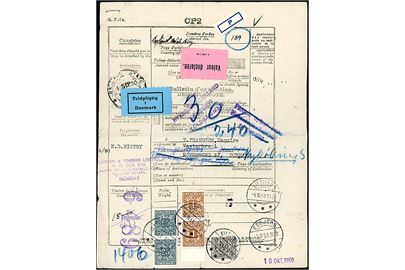 Indisk adressekort for pakke fra Bombay s. 1.9.1950 via Esbjerg til Nykøbing Sj., Danmark. Påsat 20 øre, 25 (par) og 1 kr. (par) Portomærke stemplet Nykøbing S. d. 10.10.1950. Fold. 