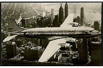 SAS DC-4 OY-DFI Dan Viking over Manhattan, New York 1952. U/no.