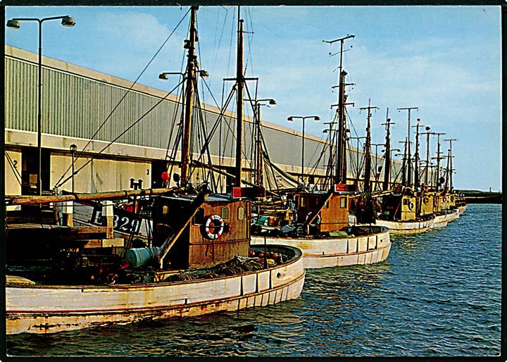 Esbjerg, fiskerihavn med fiskefartøjer. Stenders no. 149805046.
