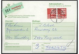 17 kr. Rigsvåben i parstykke på adressekort for pakke mærket Forsigtig annulleret brotype Vd Svendborg 1. sn1 d. 18.12.1984 til Bagsværd.