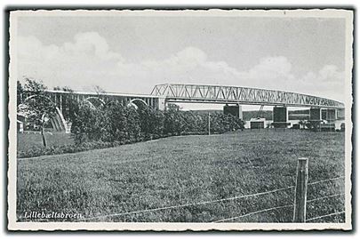 Lillebæltsbroen fra Fredericia siden, set fra marken. Kiosken, Banegaarden, Fredericia no. 4786.
