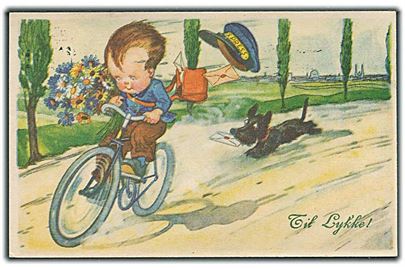 Til Lykke! Dreng på cykel med kasket: Xpress bliver jagtet af en hund. Amag no. 3498.