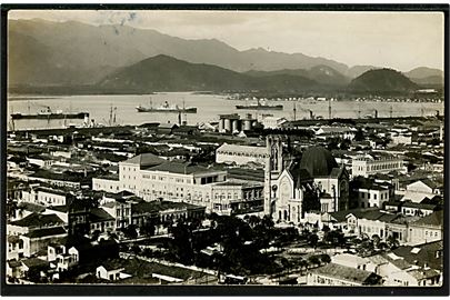 Brasilien, Santos, udsigt med havn og dampskibe. Fotokort dateret i Santos d. 19.6.1924 frankeret med dansk 15 øre Chr. X og annulleret Rønne d. 14.7.1924 til København.