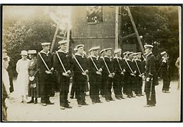 Genforening. Søfolk fra kanonbåden Guldborgsund ved soldaterfesten i Graasten d. 4.6.1920. Fotokort u/no.