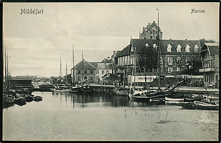 Middelfart, havneparti med sejlskibe og Behrendts Hotel. Peter Alstrup no. 620.