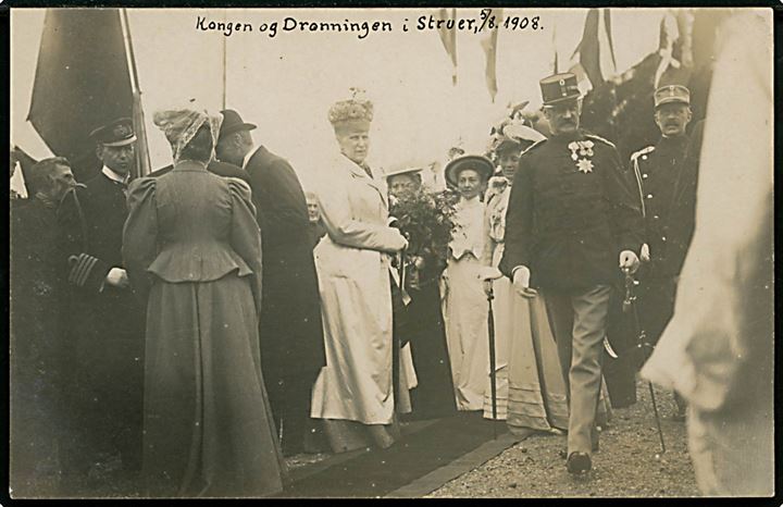 Struer, Kong Fr. VIII og dronning under besøg d. 5.8.1908. Fotokort u/no.