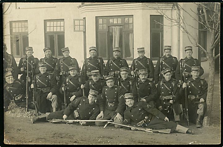 5 øre Chr. X på brevkort (Soldater fra 9. og 29. Bataillon) dateret Vejrum og annulleret med stjernestempel VEJRUMBRO og sidestemplet Viborg d. 31.3.1915 til Hvam.