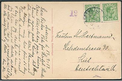 5 øre Chr. X i parstykke på brevkort fra Assens d. 17.7.1917 til Kiel, Tyskland. Violet censurstempel 12.