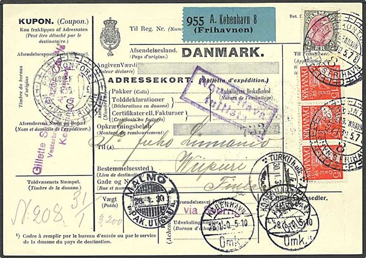 15 øre Karavel (3) og 2 kr. Chr. X på 2,45 kr. frankeret internationalt adressekort for pakke stemplet København 8 d. 27.1.1930 via Malmö og Turku til Wiipuri, Finland.