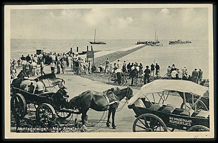 Havnemole ved Nes på den hollandsk frisiske ø Ameland. Frankeret med 1½ c. Ciffer stemplet Nes op Ameland (Fr.) d. 29.7.1935.