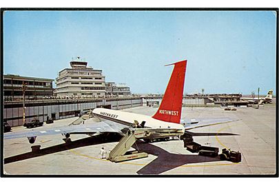 Japan, Tokyo Air Port med passagermaskine fra luftfartsselskabet Northwest.