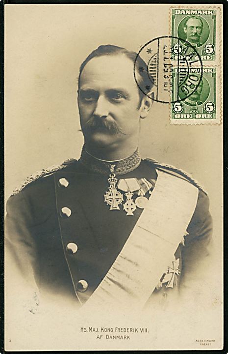 5 øre Fr. VIII i parstykke på billedside af brevkort med Kong Fr. VIII annulleret Aalborg d. 23.1.1909 til Ostritz, Tyskland.