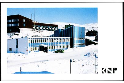 Grønlands Radio. Illustreret Juleklapkort med radiohuset i vinterdragt. 