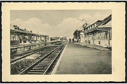 Birkerød jernbanestation. Birkerød Boghandel no. 8535.