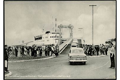 Halskov færgehavn ved Korsør med bilfærgen Halskov. Stenders no. 94490.