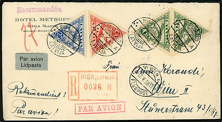 10 c. (2), 15 c. (2) og 25 c. (2) 3-kantede Luftpost udg. på for- og bagside af anbefalet luftpostbrev fra Riga d. 16.5.1933 til Wien, Østrig.
