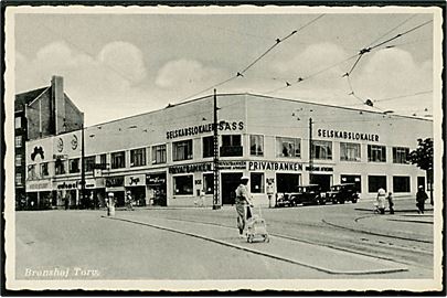 Brønshøj, Torv med butikscenter. Rudolf Olsen no. 8339.