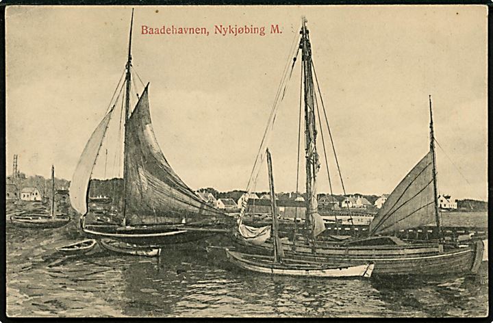 Nykøbing Mors, bådehavnen med fiskefartøjer. L. Christensen no. 1069.