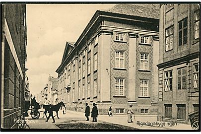 Købh., Rigsdagsbygningen. N. K. no. 876. Tiltrykt emblem fra XVI Congress International de Presse i København 1914.