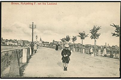 Ved broen i Nykøbing Falster. Set fra Lolland. Ludvig Christensen no. 558.