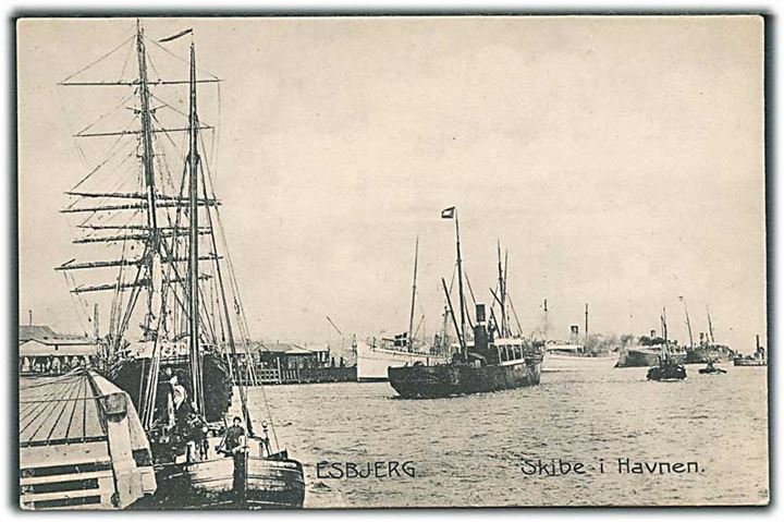 Skibe i havnen i Esbjerg. Stenders no. 408.