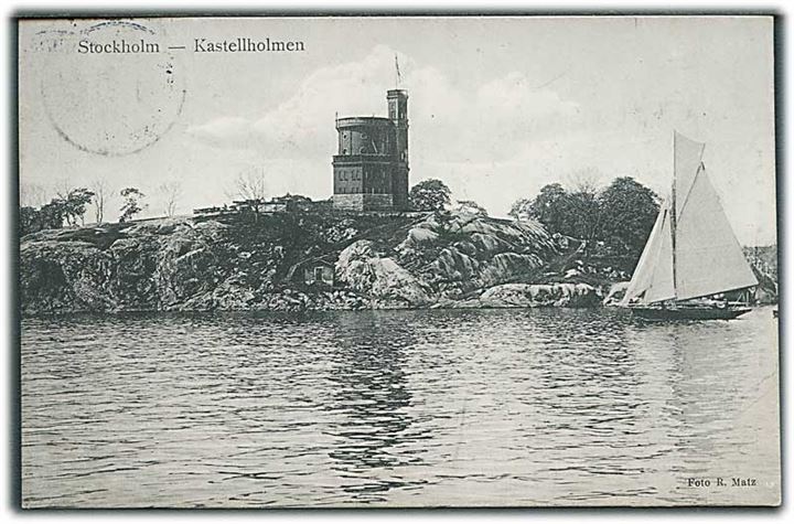 Sejlbåd foran Kastelholmen i Stockholm. K. Holmström no. 399.