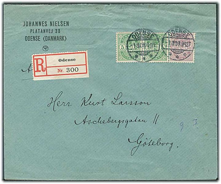 5 øre (2) og 15 øre Våben på anbefalet brev fra Odense d. 1.8.1908 til Göteborg, Sverige.