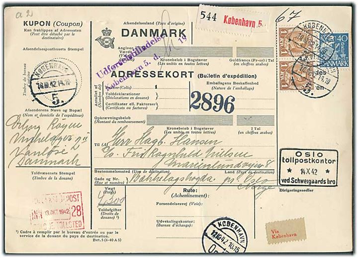 40 øre Karavel og 1 kr. Chr. X (2) på internationalt adressekort for pakke fra København d. 10.10.1942 til Bækkelagshøgda, Norge.