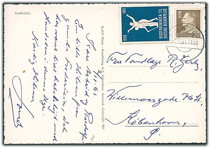 20 øre Fr. IX og Gigtforeningen 1936-1961 mærkat på brevkort fra Fredericia d. 2.11.1961 til København.