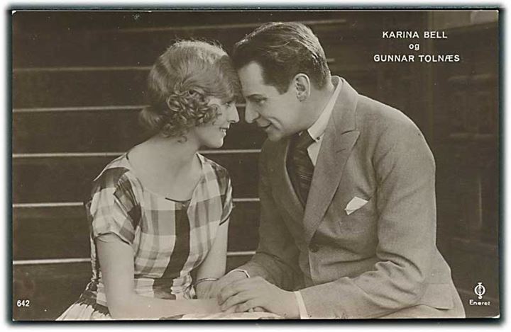 Karina Bell og Gunnar Tolnæs i Wienerbarnet. Fotokort. J. Chr. Olsens Kunstforlag no. 642. 