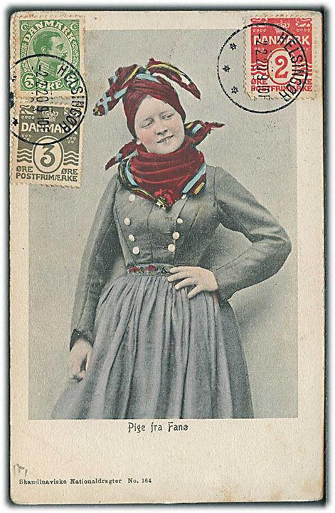 2 øre, 3 øre Bølgelinie og 5 øre Chr. X på billedside af brevkort fra Helsingør d. 2.2.1920 til Åstorp, Sverige. Rammestempel: Franco.