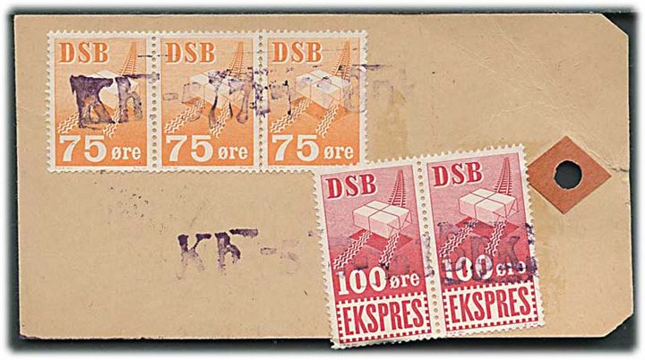 DSB 75 øre Fragtmærke (3) og 100 øre Ekspresmærke (2) stemplet Kh d. 5.7.1961 Bpk på manila-mærke for ekspresbanepakke fra København til Maribo.