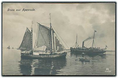Hilsen fra Aabenraa. 2 skibe i vandet. Fotokort. R. K. no. 1060/2. 