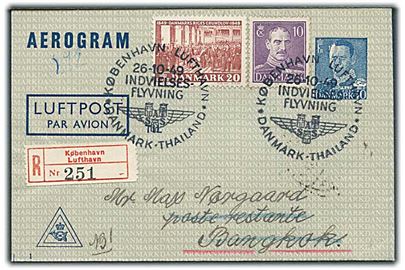 40 øre helsags aerogram (fabr. 1) opfrankeret med 10 øre Chr. X og 20 øre Grundloven sendt som anbefalet 1.-flyvning fra København Lufthavn d. 26.10.1949 til poste restante i Bangkok, Thailand.
