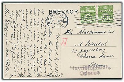 5 øre Bølgelinie i parstykke på brevkort fra Roskilde d. 7.3.1935 til sømand ombord på S/S Jægersborg i Odense. Ank.stemplet: Havnefogeden, Odense.