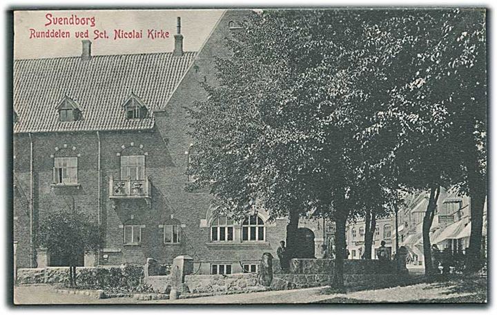 Runddelen ved Sct. Nicolai Kirke i Svendborg. Warburgs Kunstforlag no. 2542.