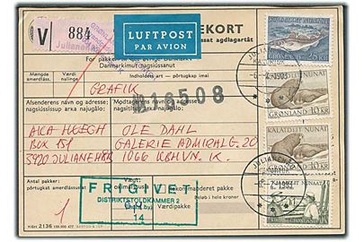 4 kr. Ejnar Mikkelsen, 10 kr. Hvalros (2) og 25 kr. Torsk på adressekort for værdi-luftpostpakke fra Julianehåb d. 6.7.1983 til København. 