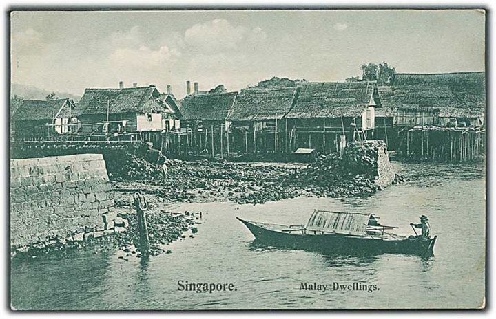 Malay Dwellings, Singapore. Mand i båd på vej ind. Wilson & Co. no. 1548.