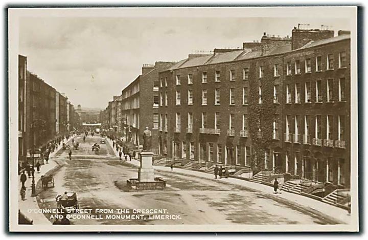 O'Connell street from the crescent and O'Connelle Monument, Limerick. Fotokort u/no. 
