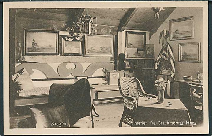 Interiør fra Drachmanns Hus i Skagen. Stenders no. 57156.