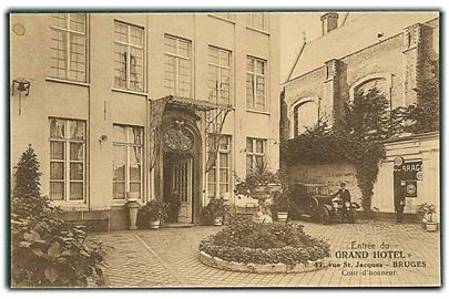 Entrèe du Grand Hotel. Rue St. Jacques, Bruges. Cour d'honneur. Standard Motor Oil til højre. Nels no. 41. 